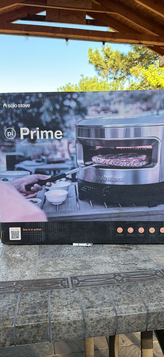 Gas powered pizza oven