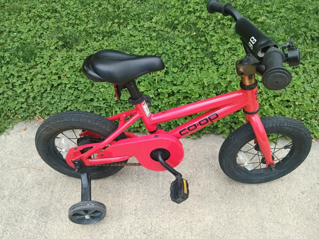 Co-op REV 12 Kids' Bike with Training Wheels - Red
