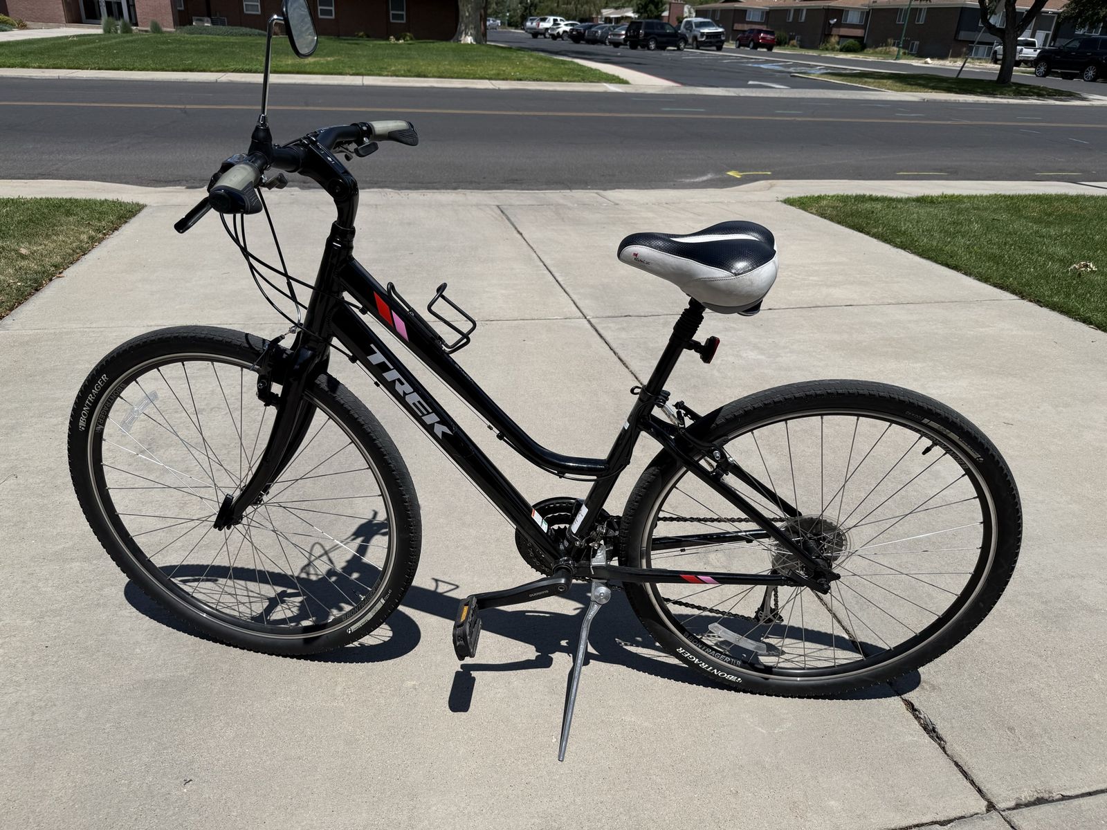 Trek Verve 3 Step-Through Comfort Bike - Black, Used Great Condition