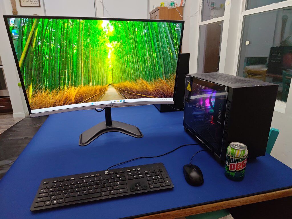 Small, Custom Gaming barebones PC