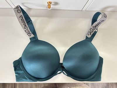 Victoria’s Secret Bombshell Push Up Bra