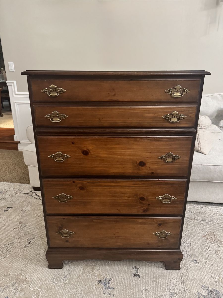 Bassett Furniture Dresser 32x18x44