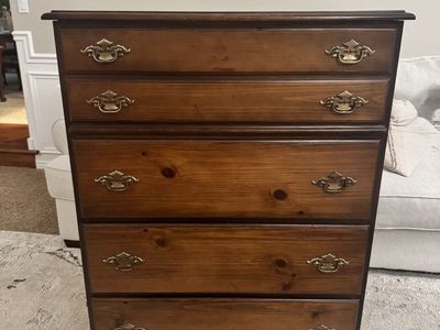 Bassett Furniture Dresser 32x18x44