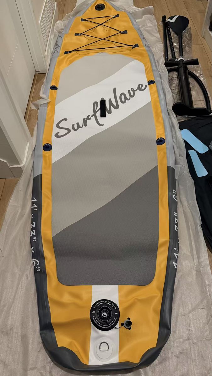 Brand new 11ft paddle board