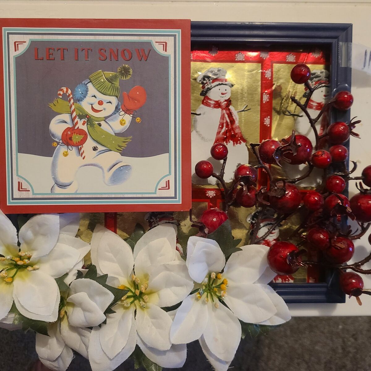 #11 Snowman Decoration 9x11