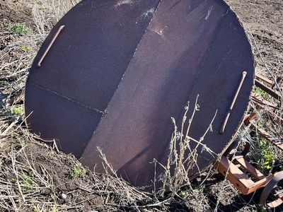 Wet well cover made of steel