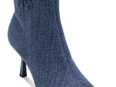 New! Stylish 7.5 DKNY boots