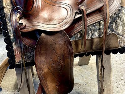 Bear Valley Western Saddle
