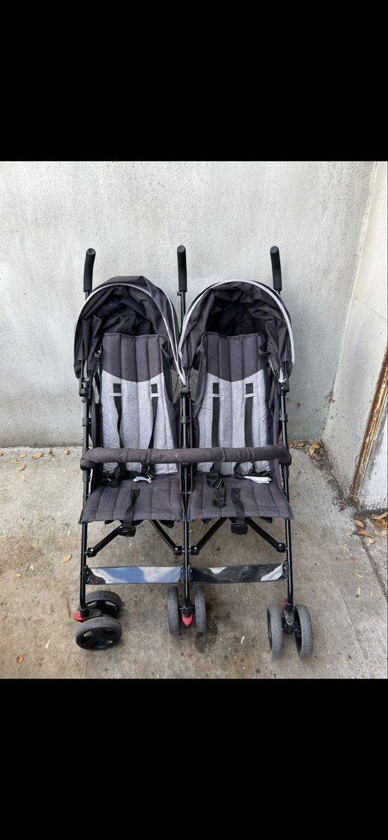 Double Umbrella Stroller - Side-by-Side Twin Stroller in Black & Gray
