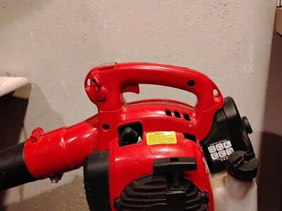 Leaf Blower