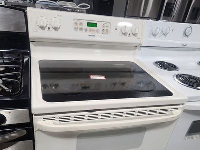 Hotpoint Electric Range Stove Glass Cooktop White Used Good