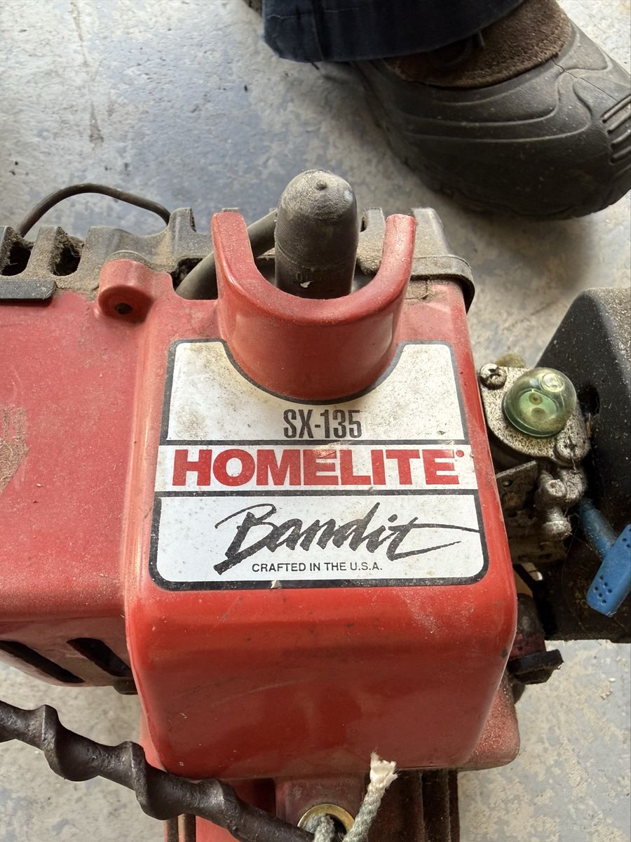 Homelite Bandit SX-135 Gas-Powered String Trimmer/Weed Eater, Crafted in USA