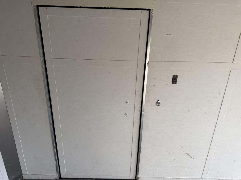 Main image 11