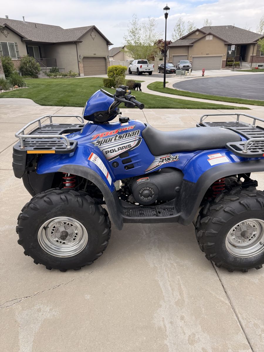 2002 Polaris Sportsman 700 W/plow