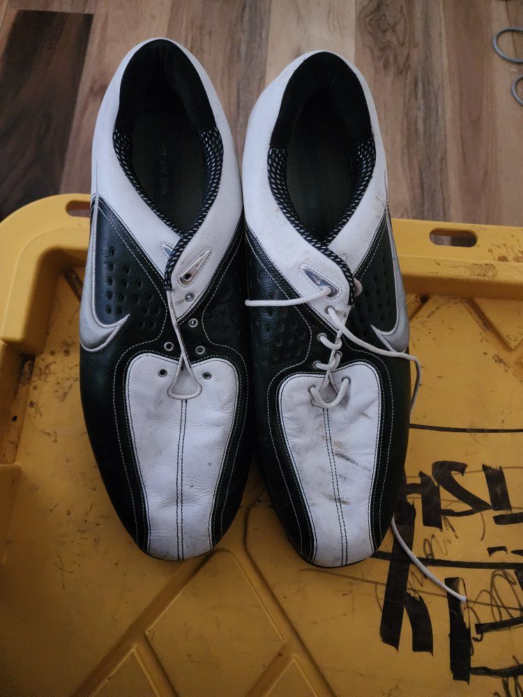 Nike Air Men's Black & White Leather Golf Shoes with Spikes - Size 14