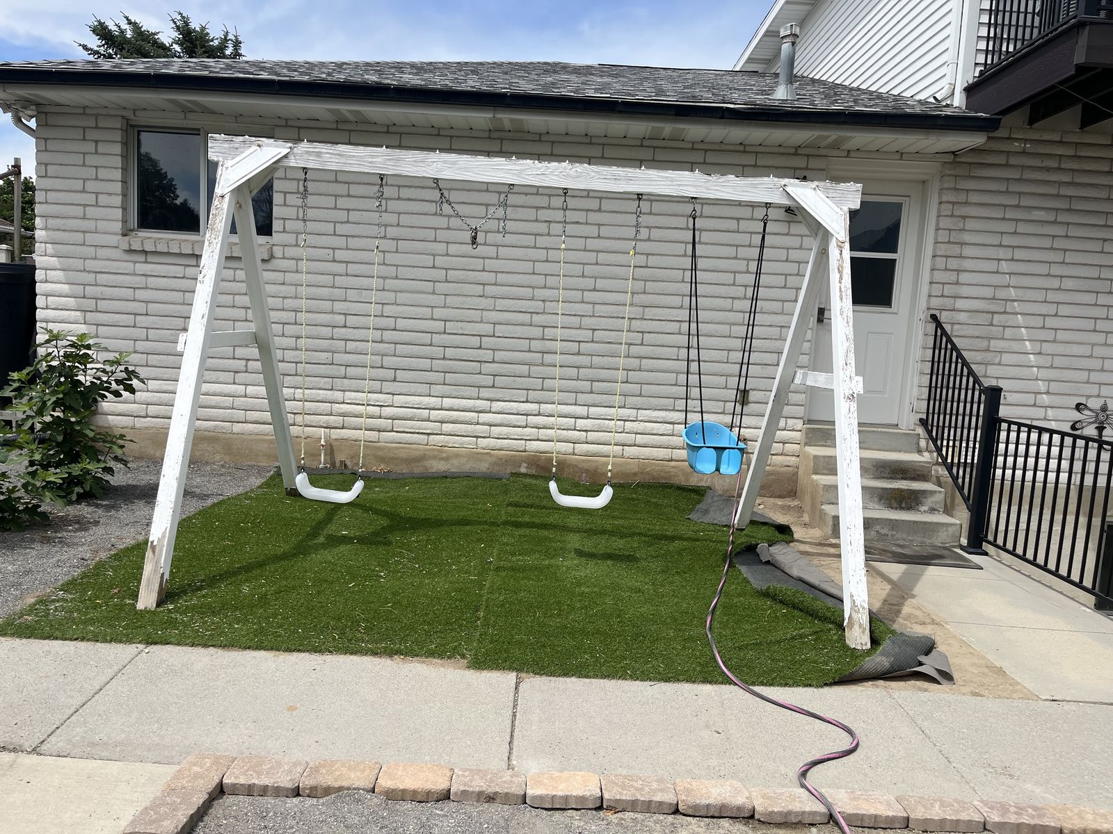 Swing set