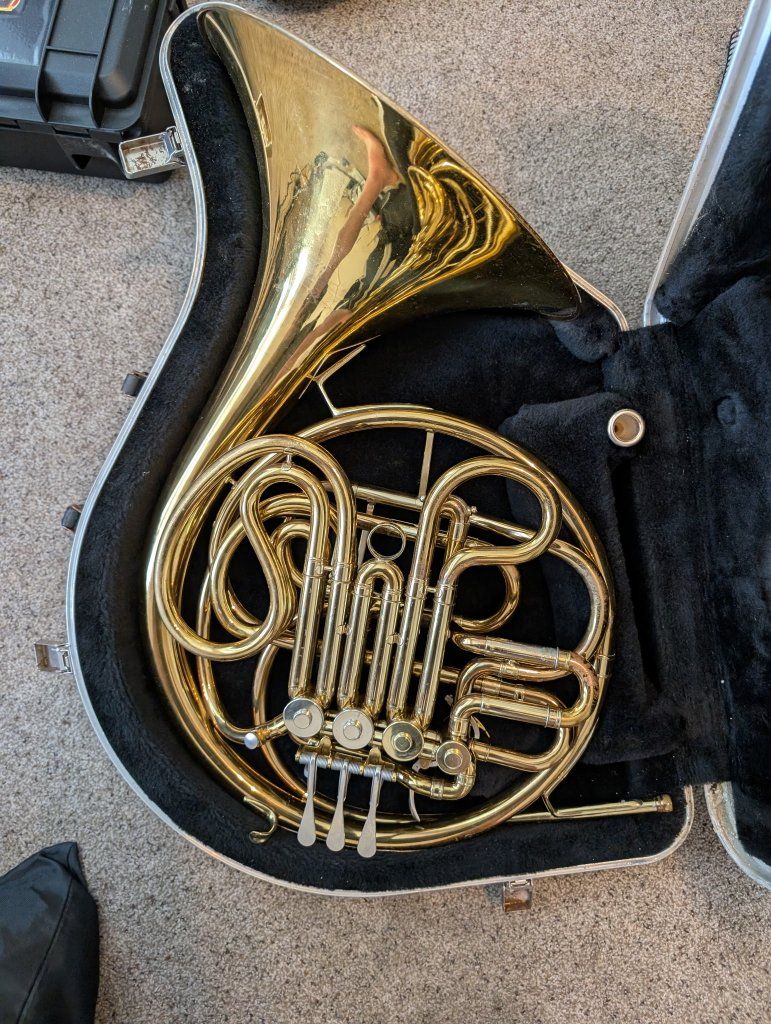 Conn 6d Double French Horn with Guarantee