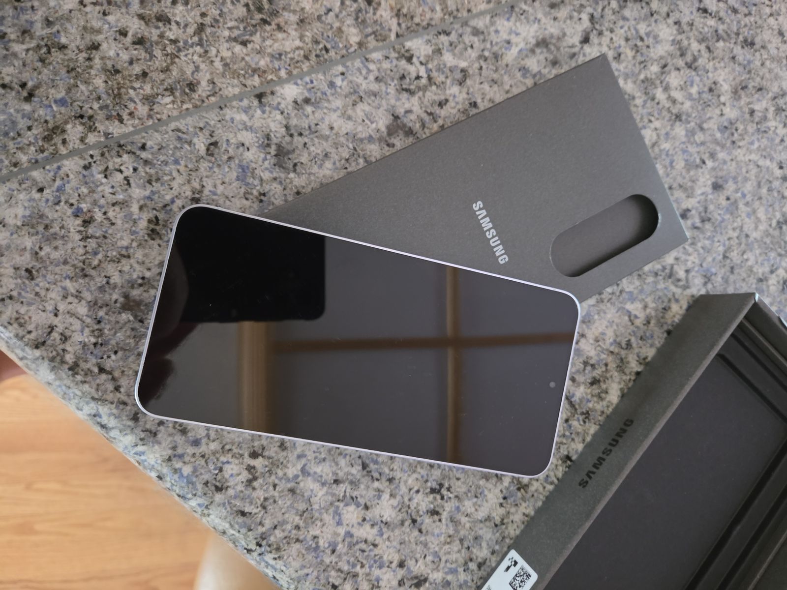 Unused Samsung Galaxy s25 128 GB