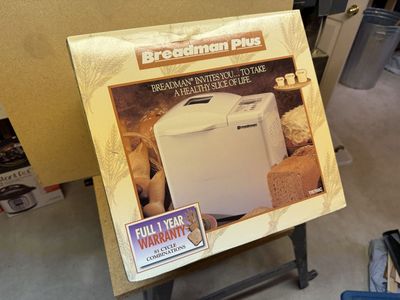 New Breadman Plus TR700C Automatic Bread Maker Machine 1.5-2lb Loaf Pan, 81 Cycle Combinations