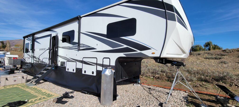 2020 Jayco Seismic 4113 toyhauler