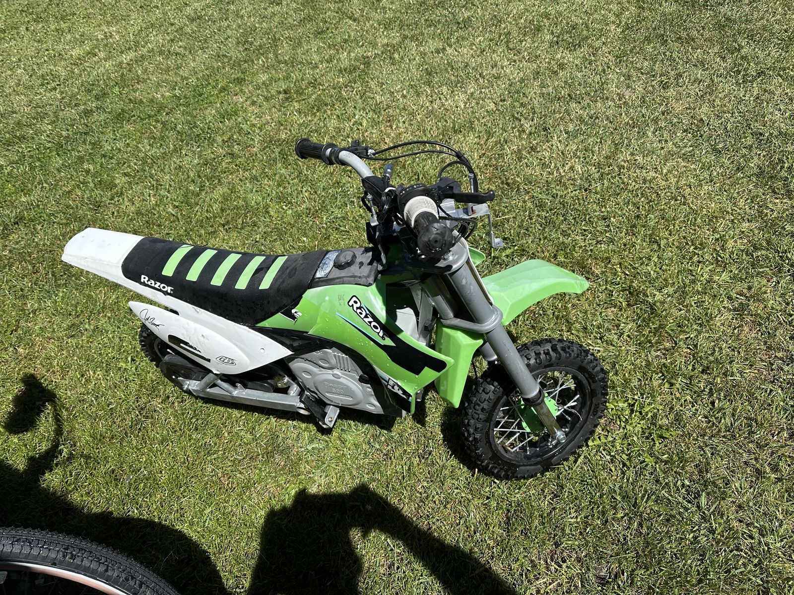 Razor MX350 Dirt Rocket Electric Motocross Bike Green - Excellent Condition