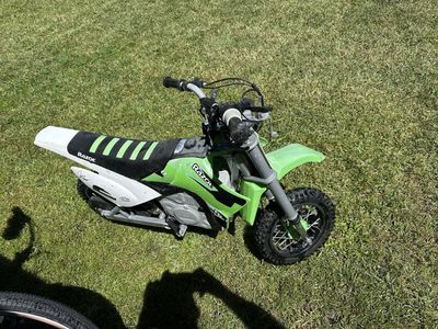 Razor MX350 Dirt Rocket Electric Motocross Bike Green - Excellent Condition