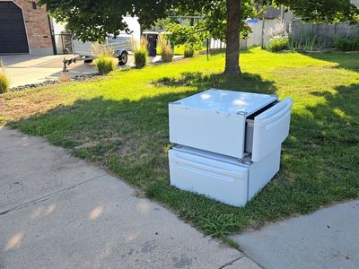 Washer Dryer pedestal