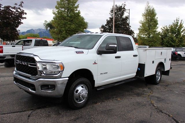 2024 Ram 3500 SLT