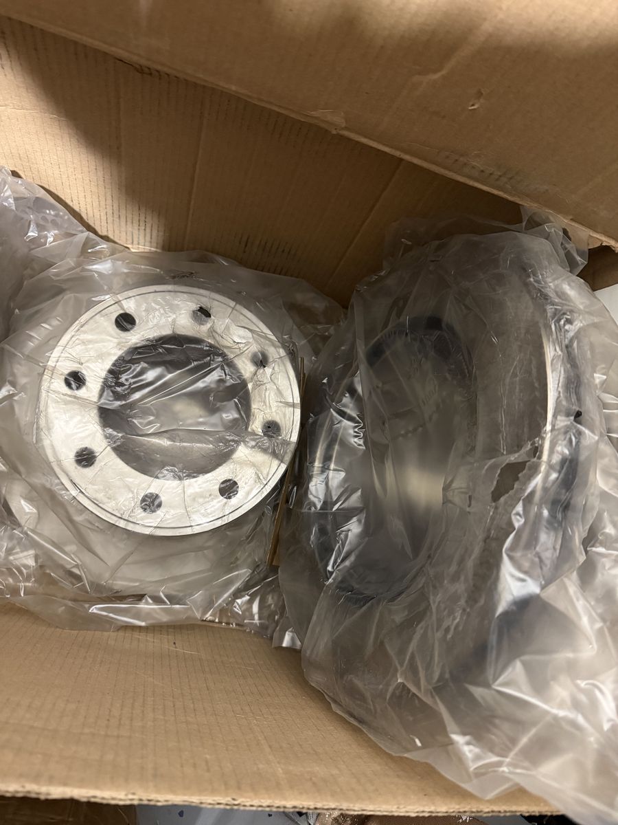 Ford Motor Super Duty Rear Rotors and Brake Pads 2005-2012