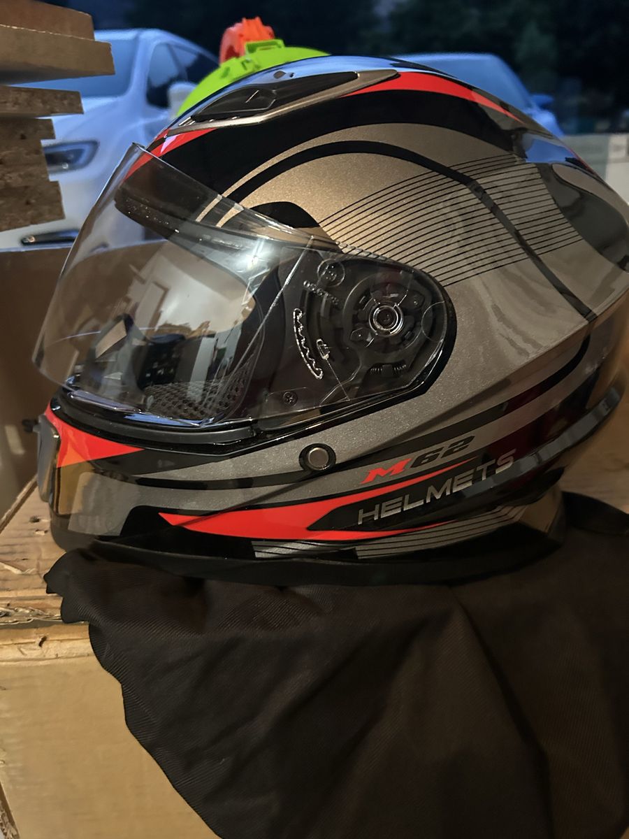 Motorcycle helmets 