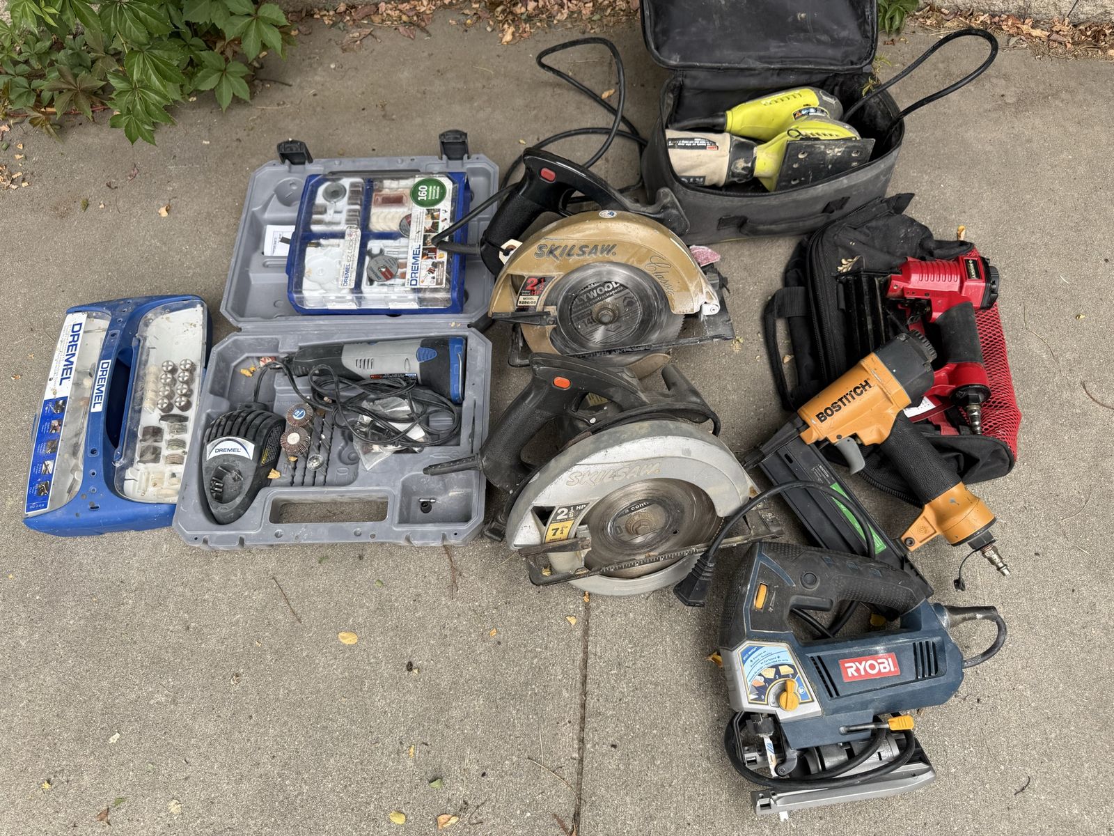 Dremel ,Skilsaw, Jigsaw, Nail Gun and Sander Lot