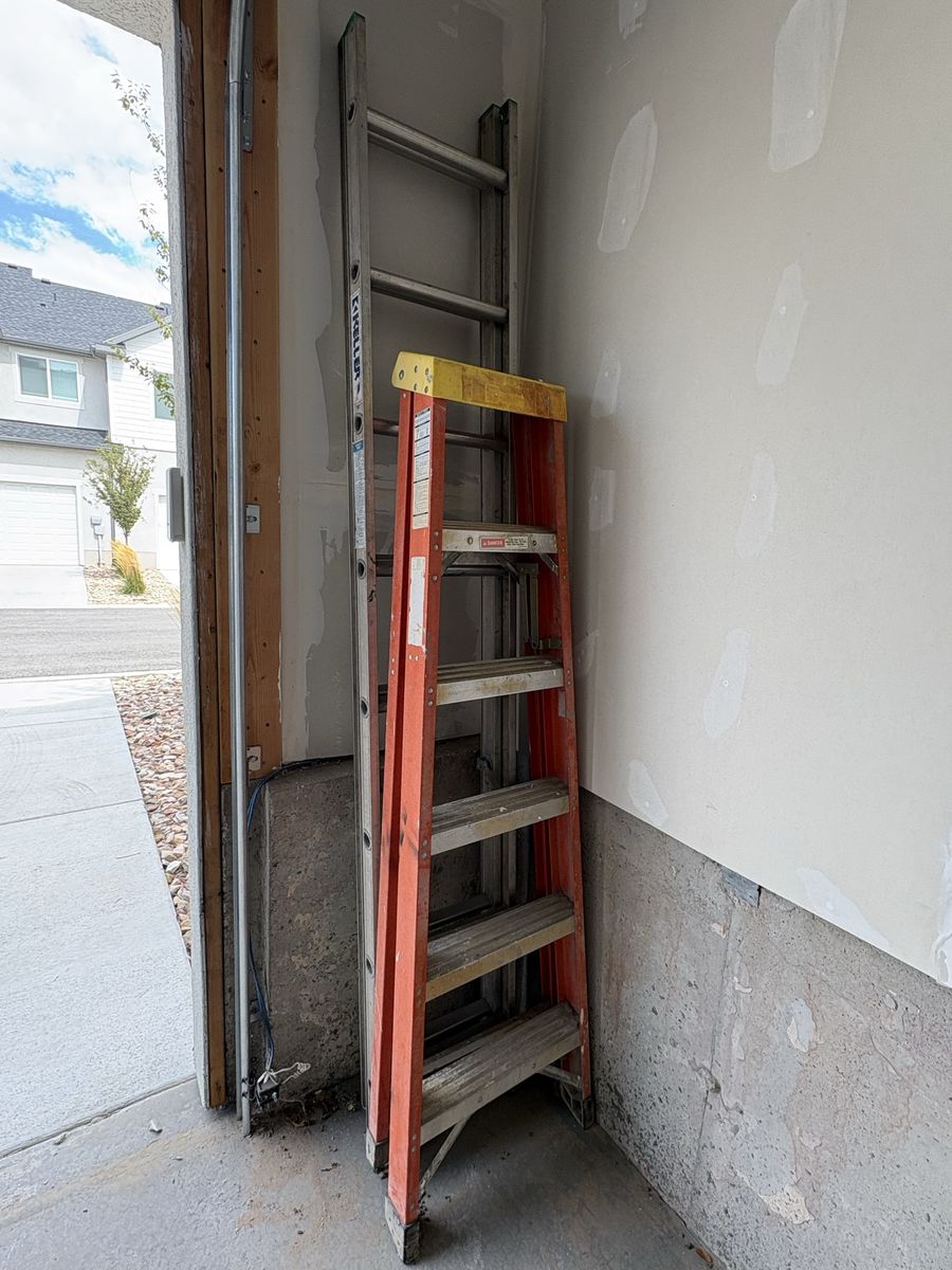 Keller Extension Ladder and Step Ladder Combo Set Used
