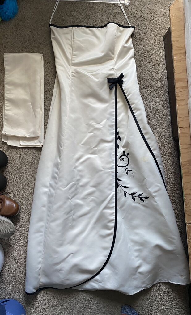 3 Dresses And womans Suit Coat