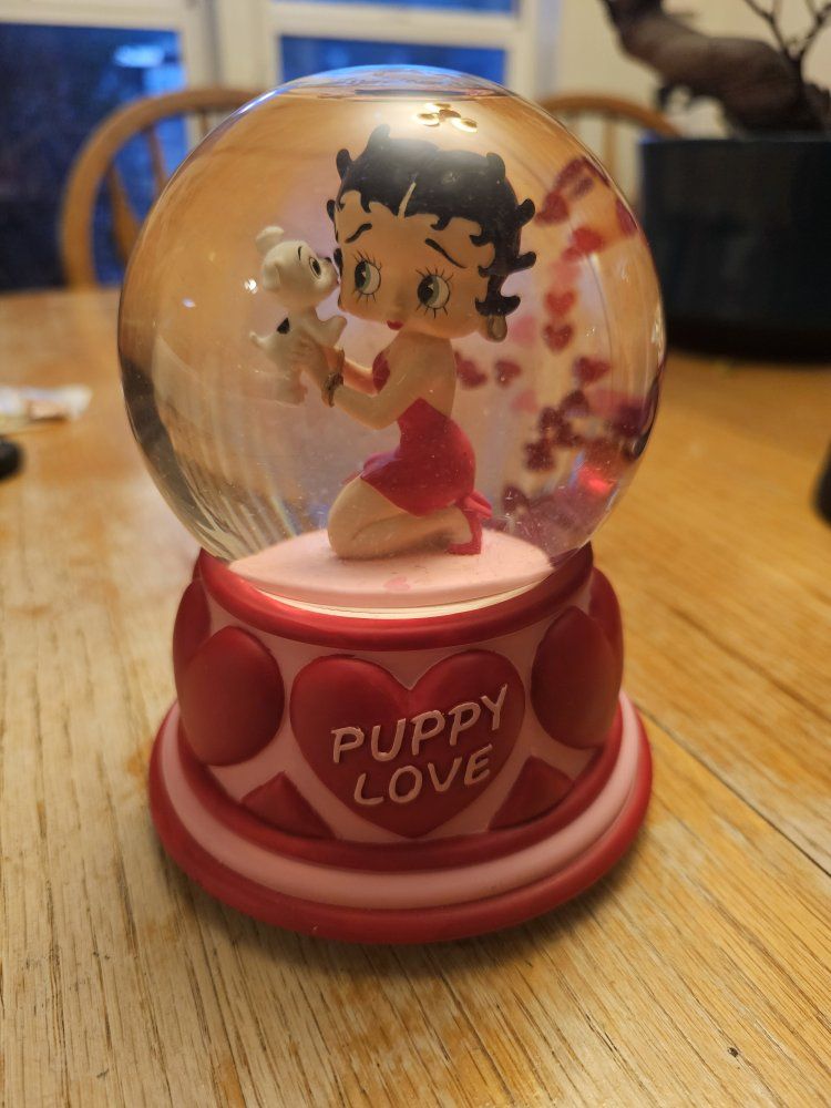 The San Francisco Music Box Co. Betty Boop "Puppy Love" Water Globe, Music Box