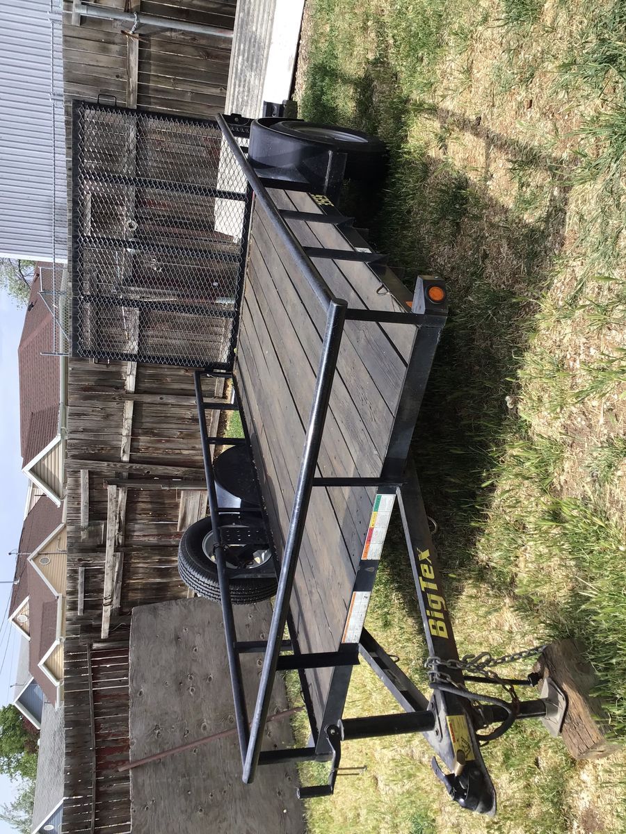 UTILITY TRAILER
