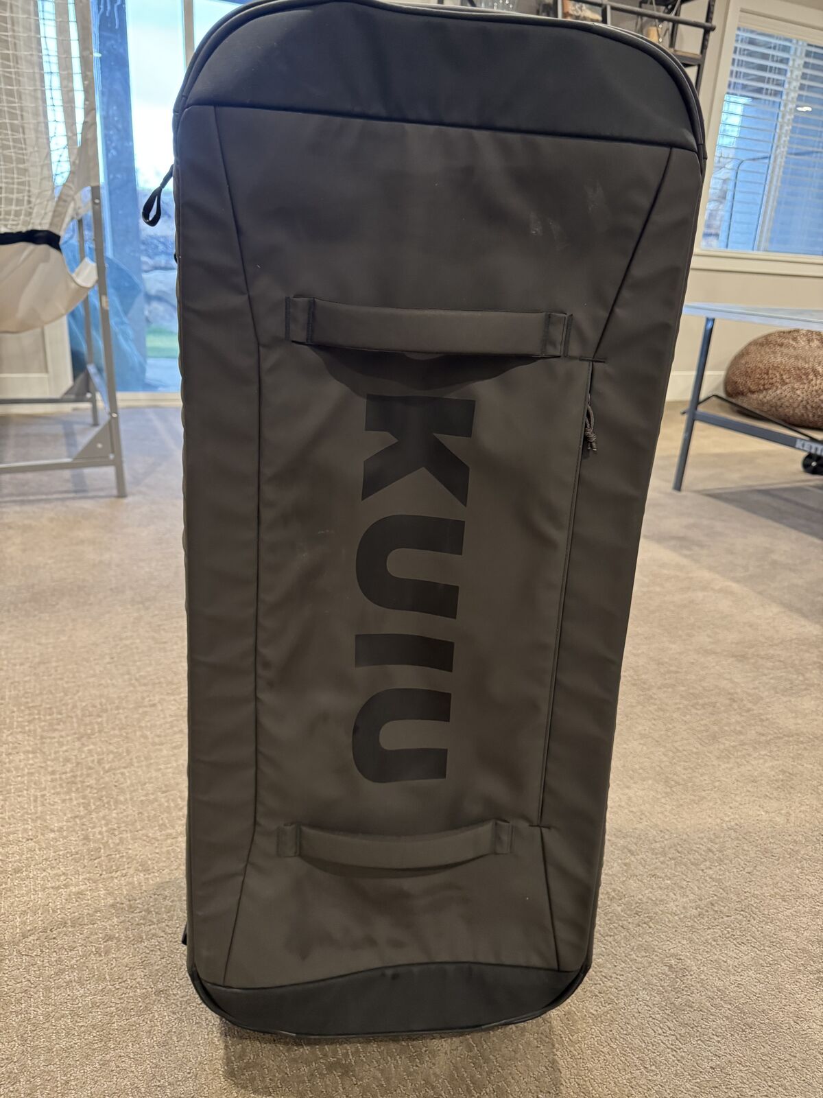 Kuiu Waypoint roller bag 10000