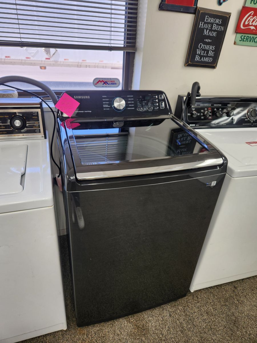 BEAUTIFUL BRAND NEW! SAMSUNG 4.7 CF TOPLOAD WASHER!