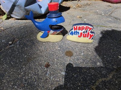 4th of July aquarium décor.