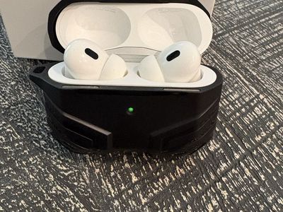 AUTHENTIC Apple AirPods Pro 2 ( NEW CONDITIONS)