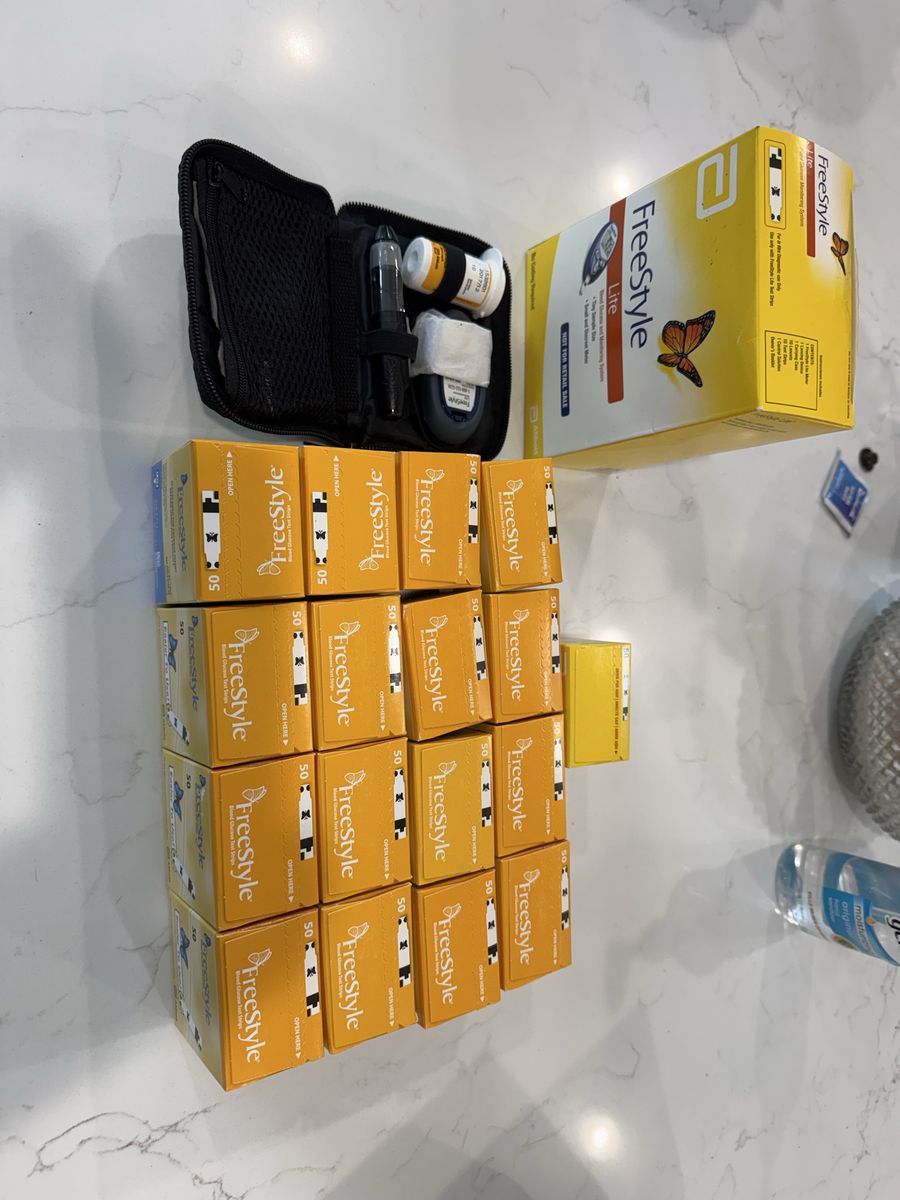 900 Freestyle test strips with New freestyle test kit