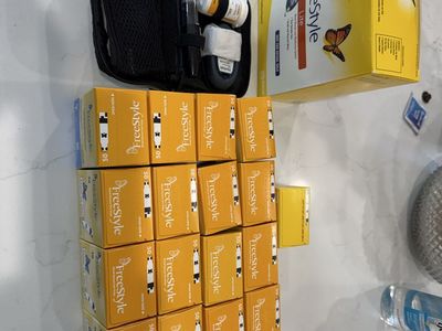 900 Freestyle test strips with New freestyle test kit
