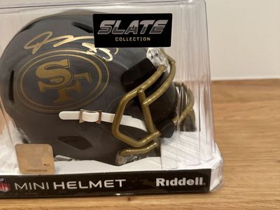 Vernon Davis Signed San Francisco 49ers Slate Collection Riddell Mini Helmet Beckett Authenticated