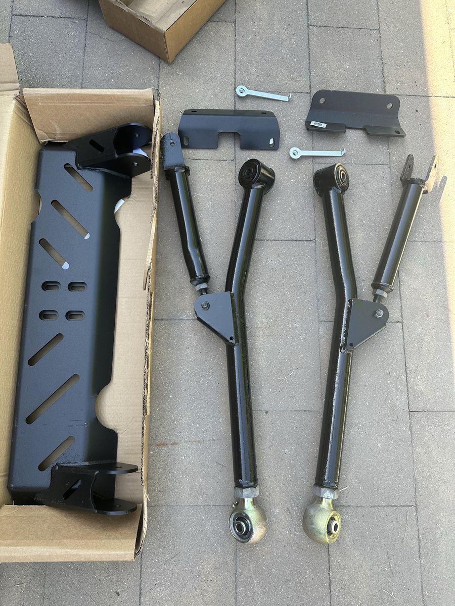 Long arm suspension for Jeep Cherokee XJ 1084-2001 with Johnny Joints control arms New cross member and all hardware