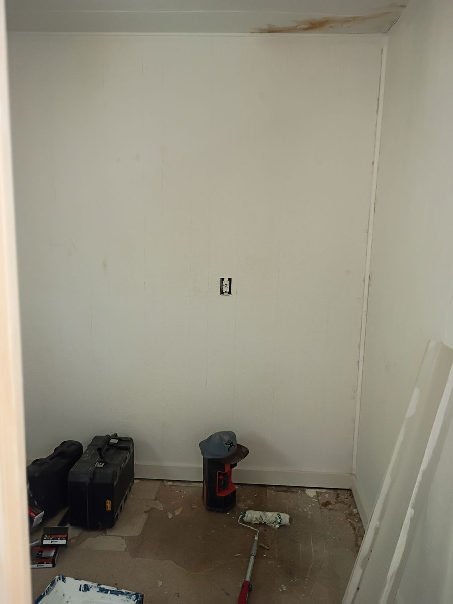 Main image 5