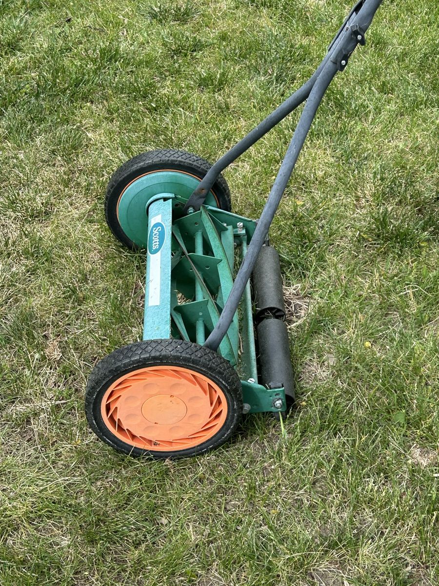 Scotts Manual Lawn Mower