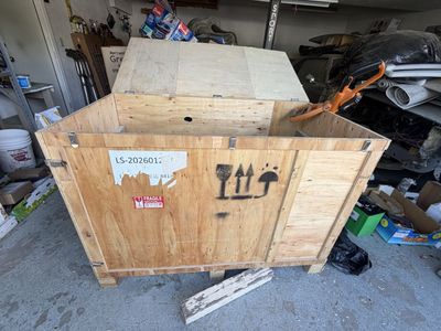 Wooden shipping crate dimensions in the pictures
