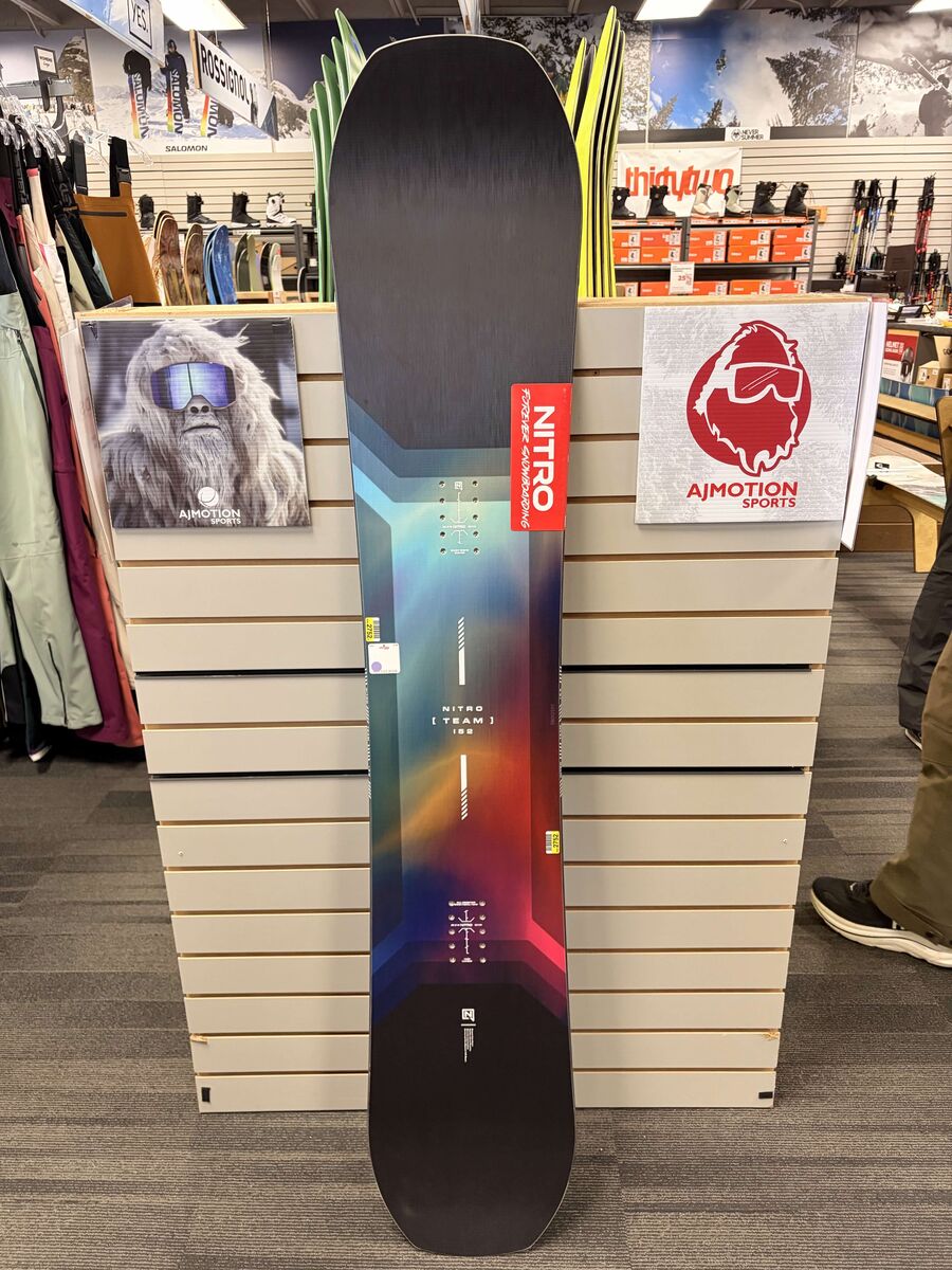 Nitro Team 152cm Snowboard - Lightly Used