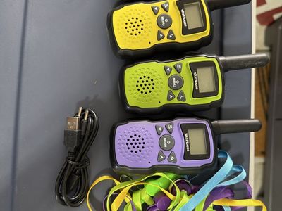 WishHouse Walkie Talkies 4-Pack with Lanyards and Charging Cable