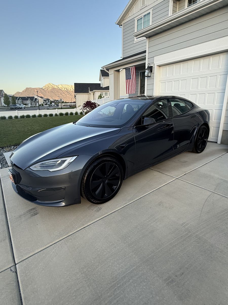 2022 Tesla Model S Long Range