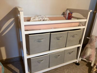 Baby Changing Table, Storage Drawers, Changing Pad, and Covers